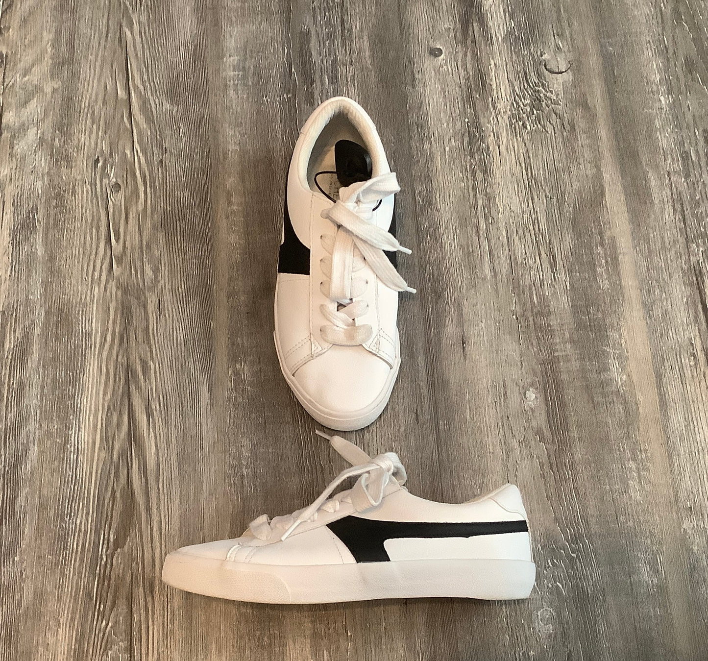 White Shoes Sneakers Rachel Zoe, Size 8