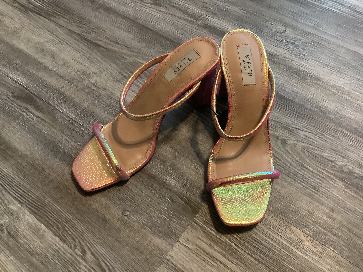 Multi-colored Shoes Heels Block Clothes Mentor, Size 8.5