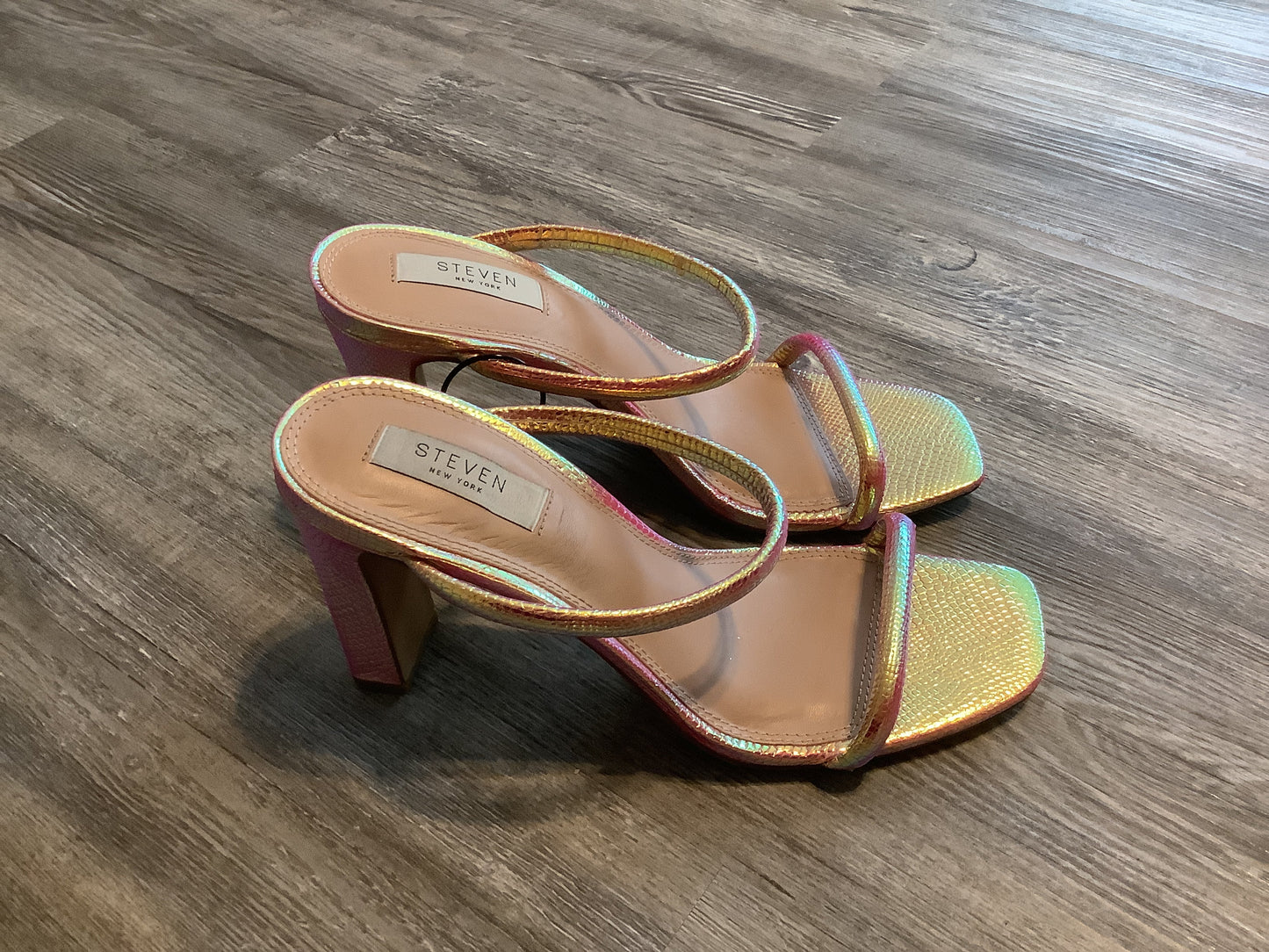 Multi-colored Shoes Heels Block Clothes Mentor, Size 8.5