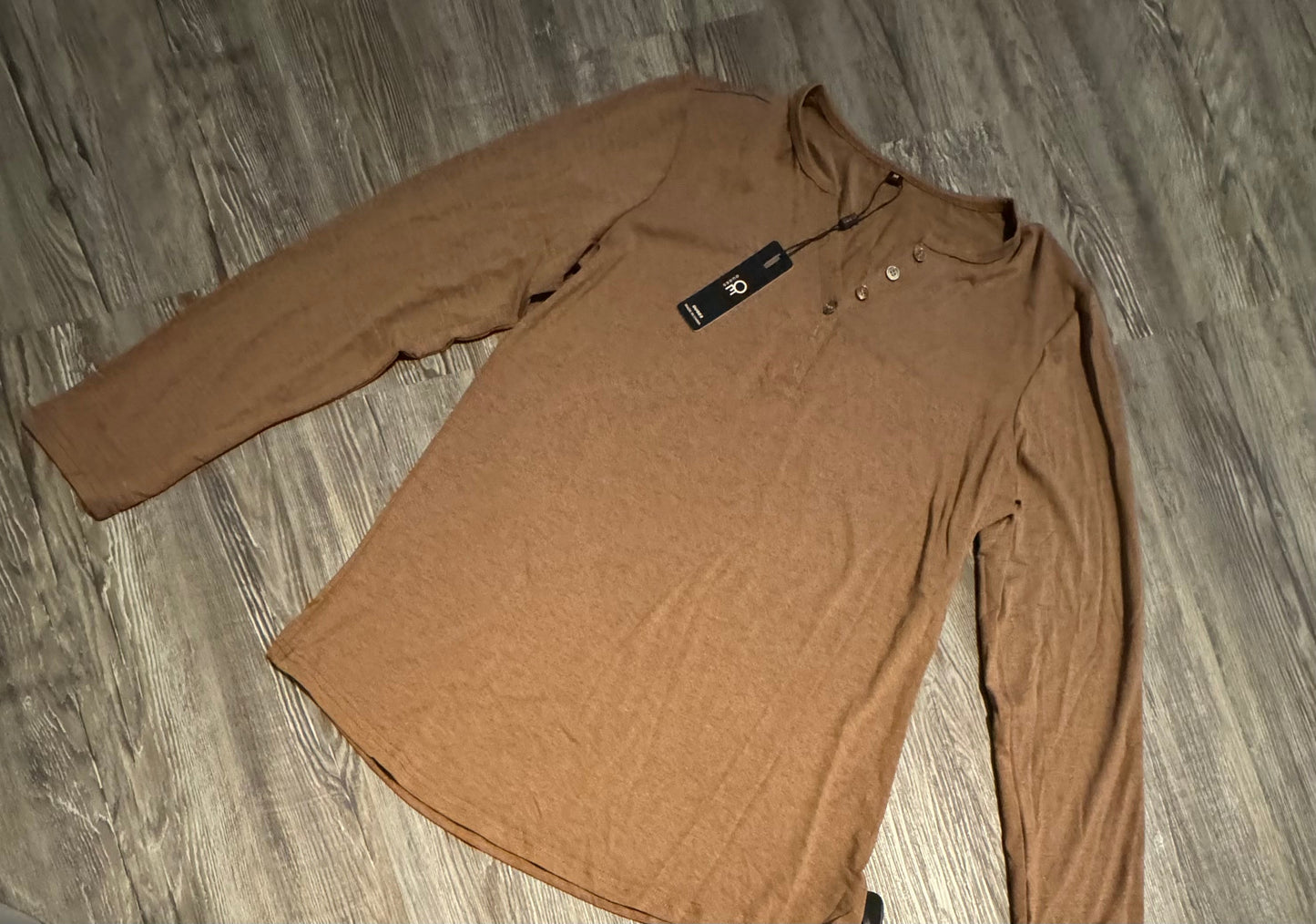 Top Long Sleeve By Clothes Mentor  Size: M