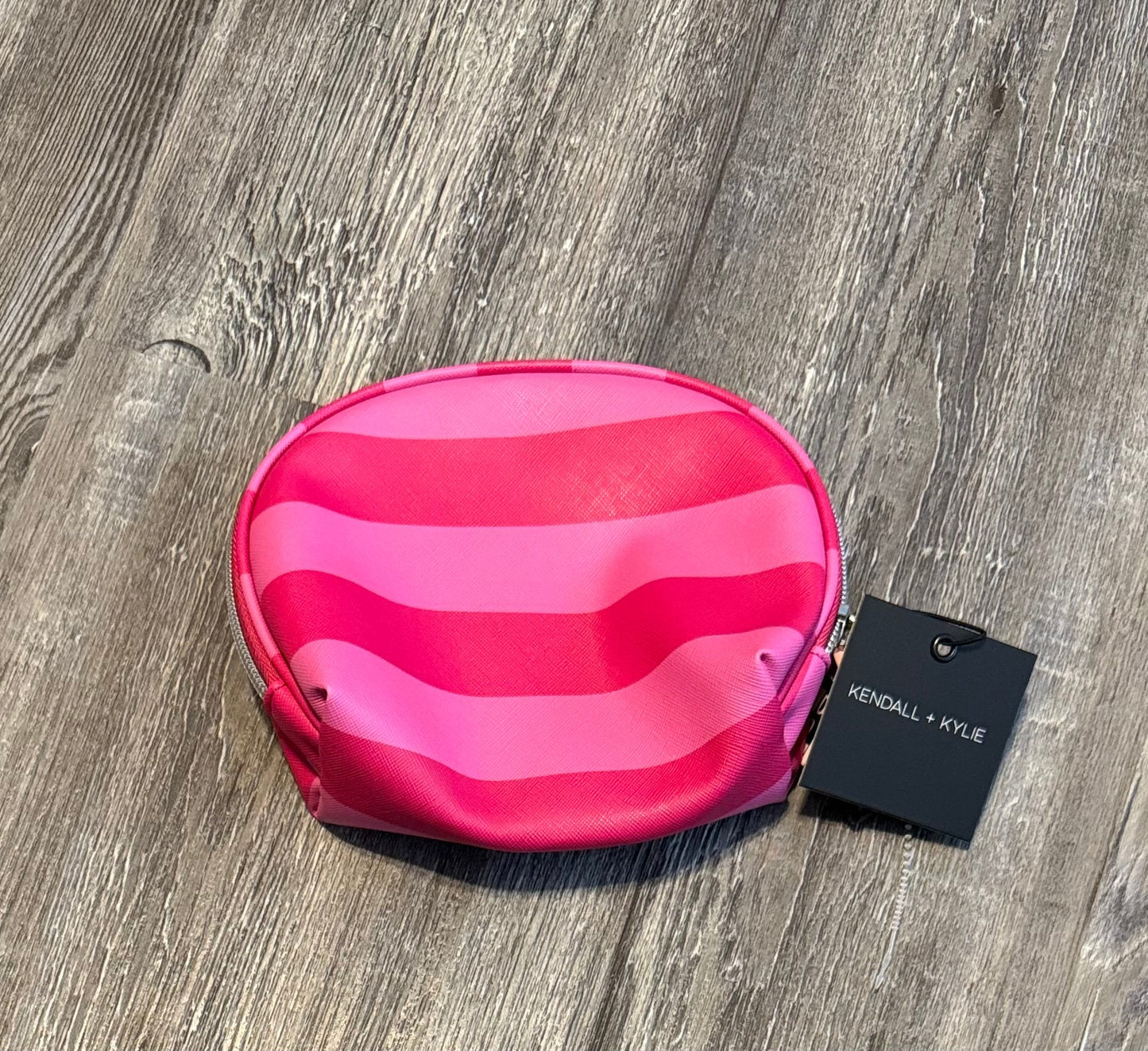 Makeup Bag By Clothes Mentor  Size: Small