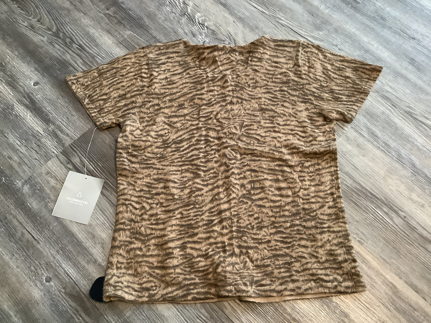 Top Short Sleeve By Liz Claiborne In Brown, Size: M