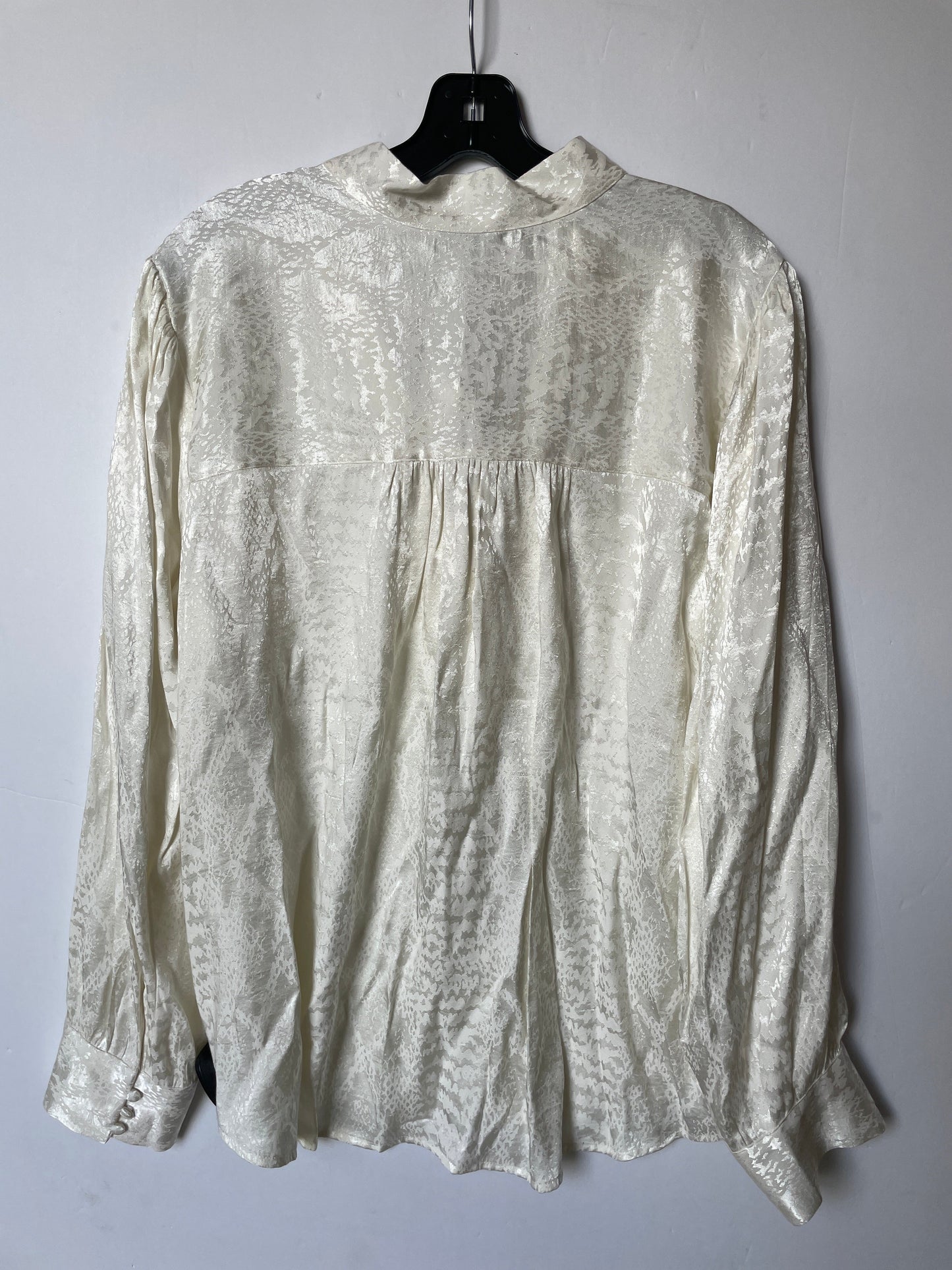 White Top Long Sleeve Express, Size Xl