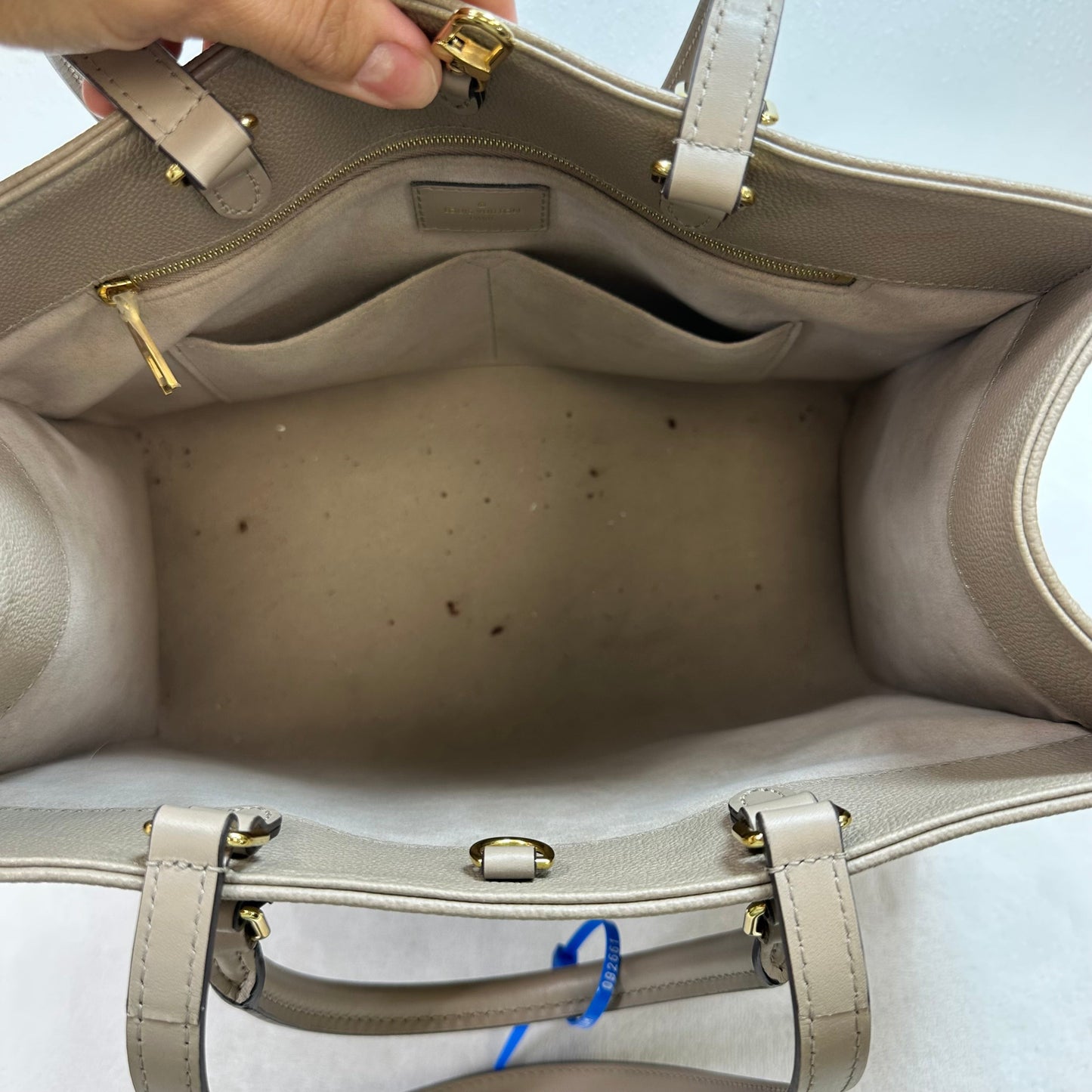 OnTheGo MM tote bag Tourterelle (turtledove) beige Monogram Empreinte leather Handbag Luxury Designer By Louis Vuitton, Size: Medium