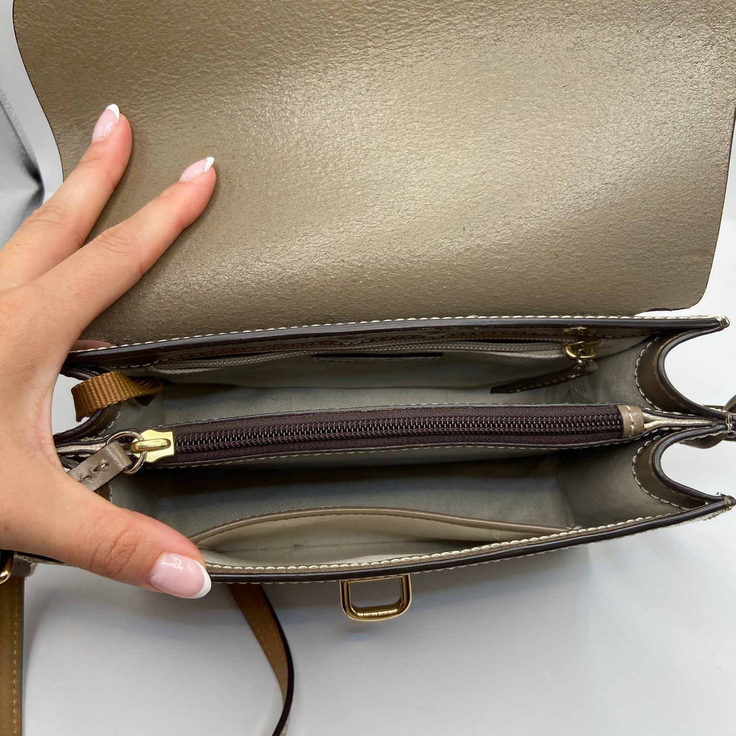 Crossbody Designer By Dooney And Bourke, Size: Medium