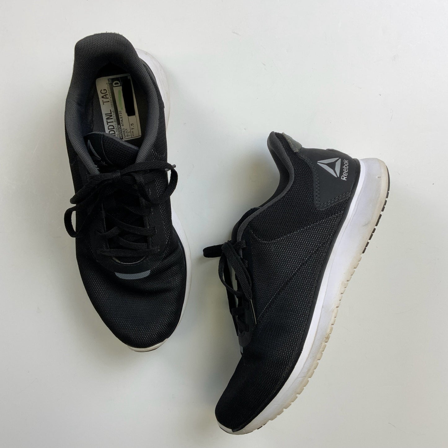 Shoes Athletic By Reebok In Black, Size: 7.5