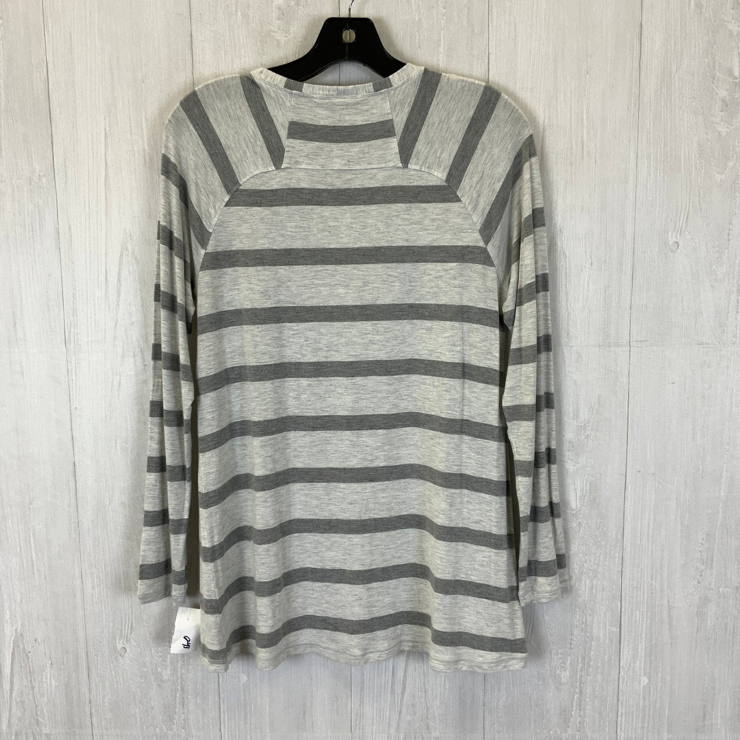 Top Long Sleeve Basic By Cabi In Grey, Size: S