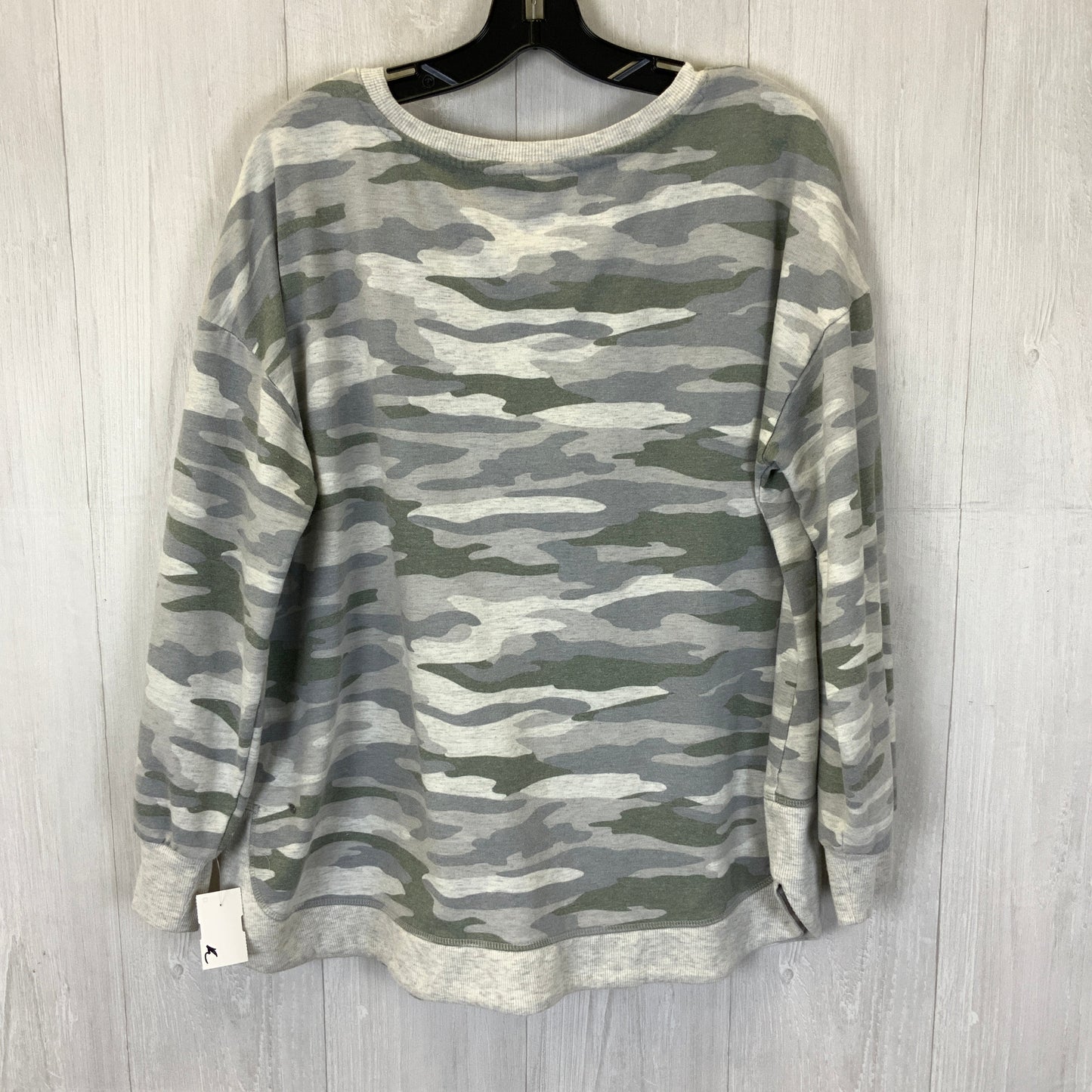 Top Long Sleeve By Cato In Camouflage Print, Size: Xl