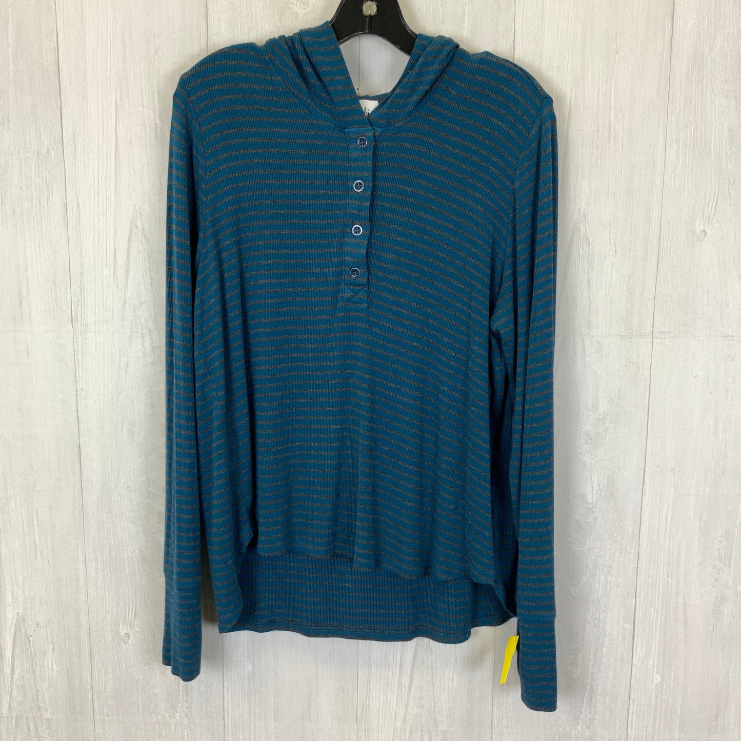 Top Long Sleeve By Cabi In Teal, Size: L