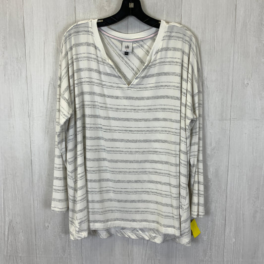 Top Long Sleeve Basic By Cabi In Grey & White, Size: L