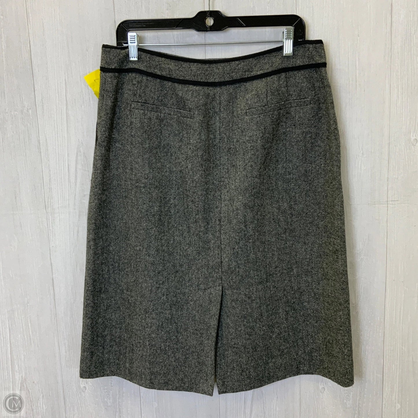 Skirt Mini & Short By Loft In Grey, Size: L