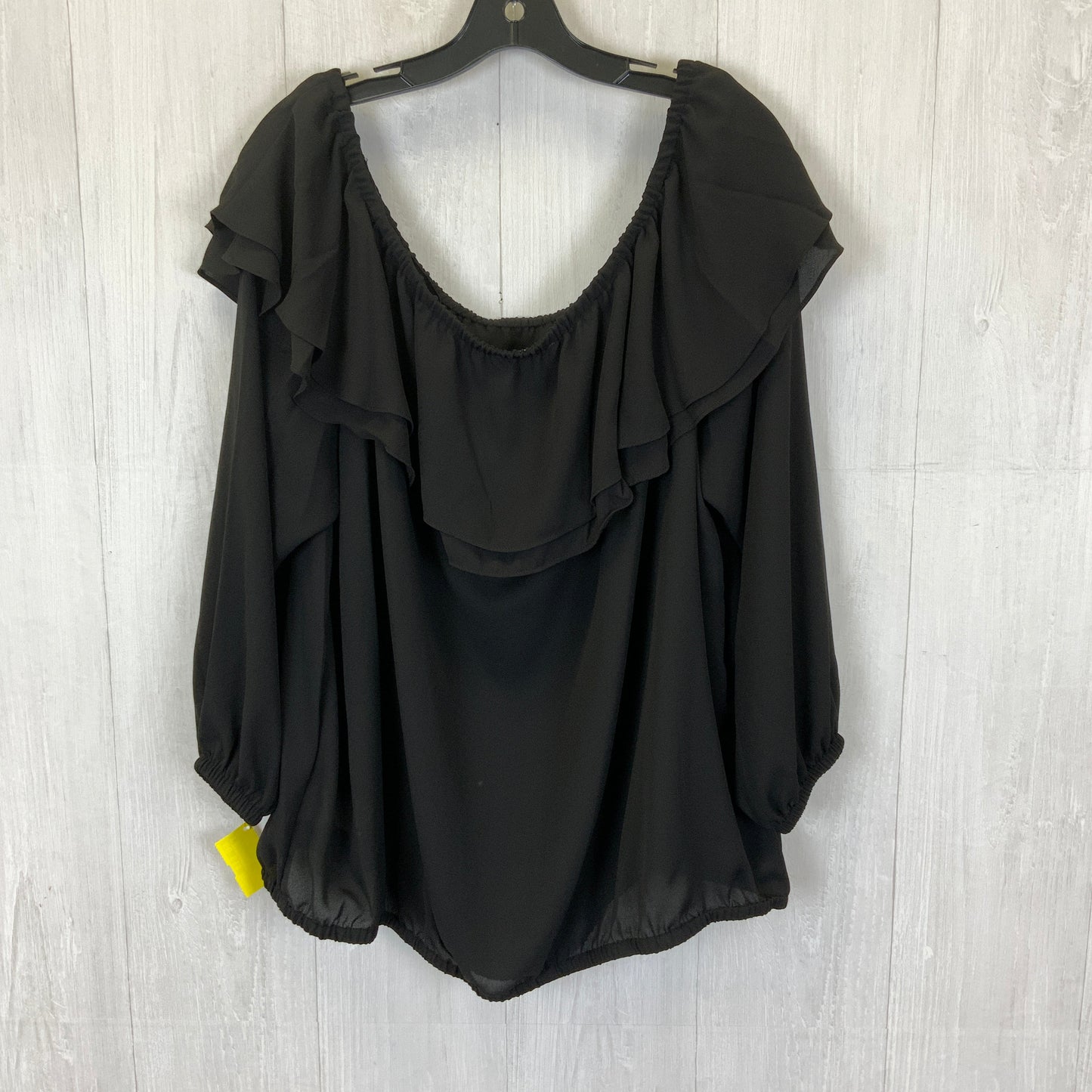 Top 3/4 Sleeve By Michael By Michael Kors In Black, Size: 2x