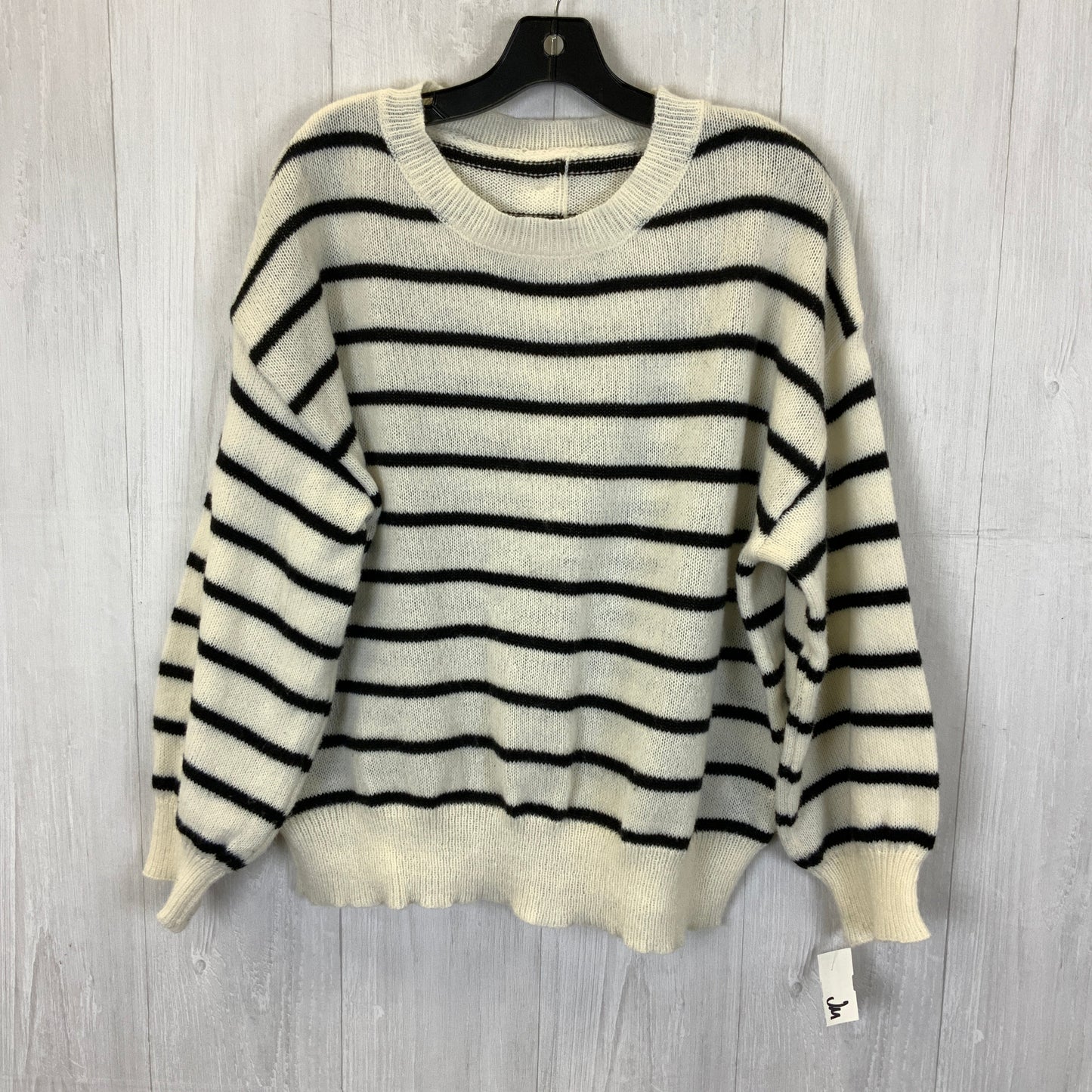 Sweater By Shein In Black & White, Size: 1x