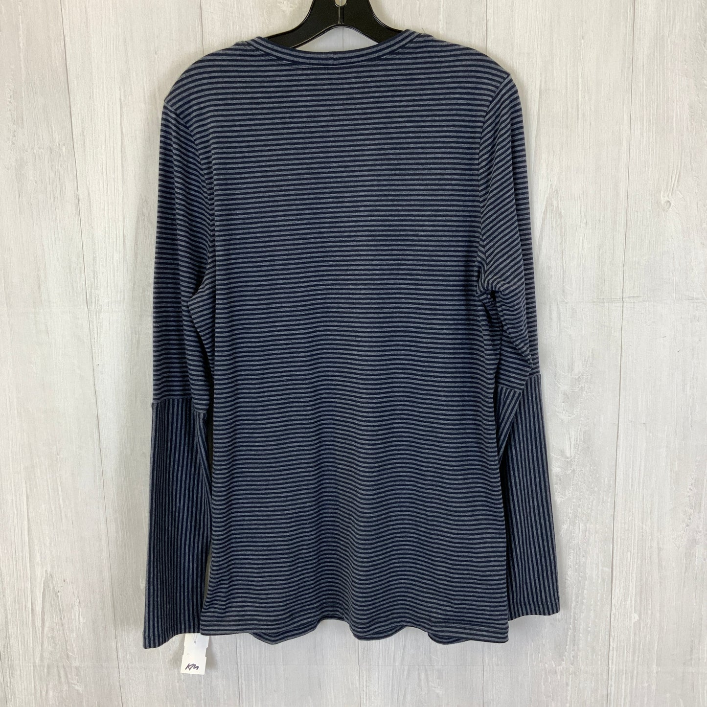 Top Long Sleeve By Cabi In Navy, Size: L