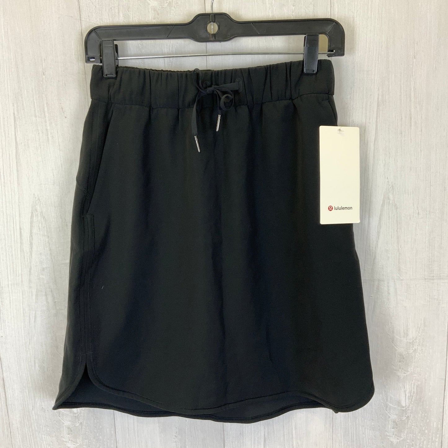 Athletic Skirt By Lululemon In Black, Size: 6