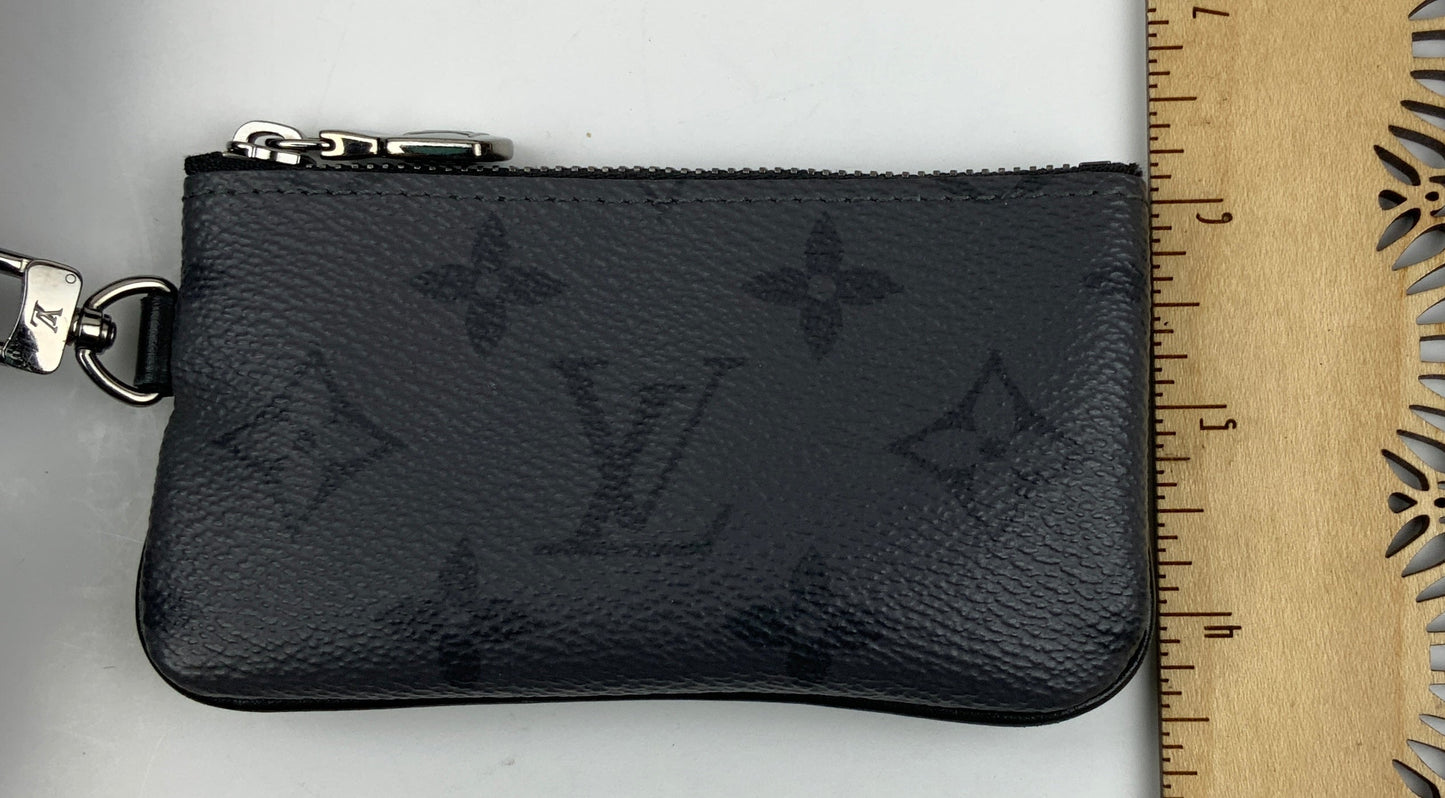 Crossbody Designer By Louis Vuitton, Size: Medium