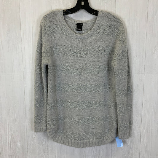 Sweater By New Directions In Grey, Size: L