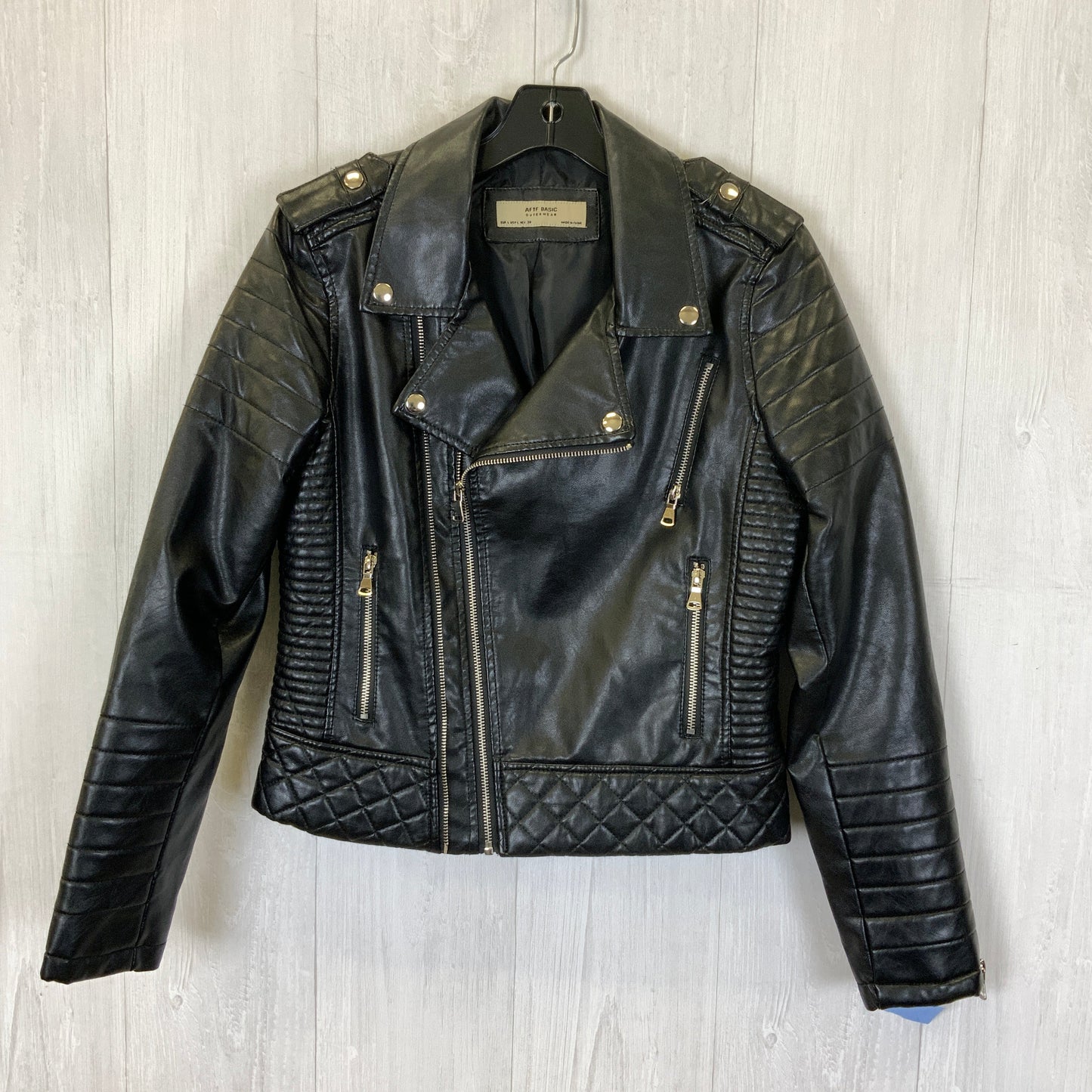 Jacket Moto By Clothes Mentor In Black & Silver, Size: L