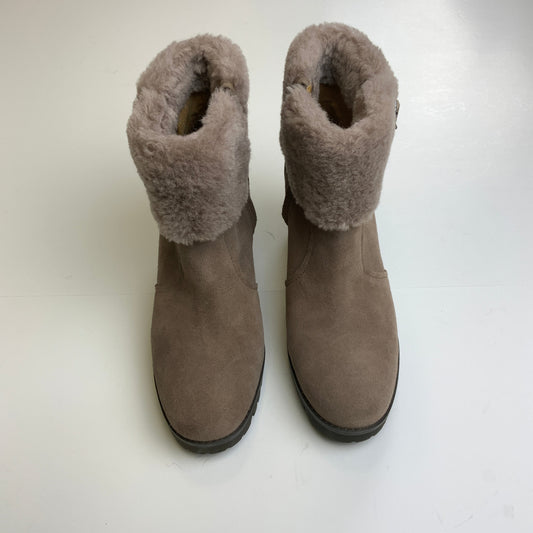 Boots Ankle Heels By Ugg In Taupe, Size: 9