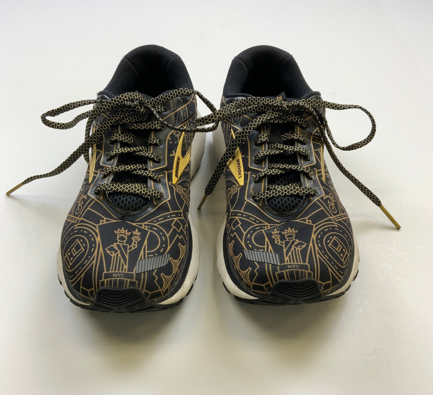 Black & Gold Shoes Athletic Brooks, Size 7