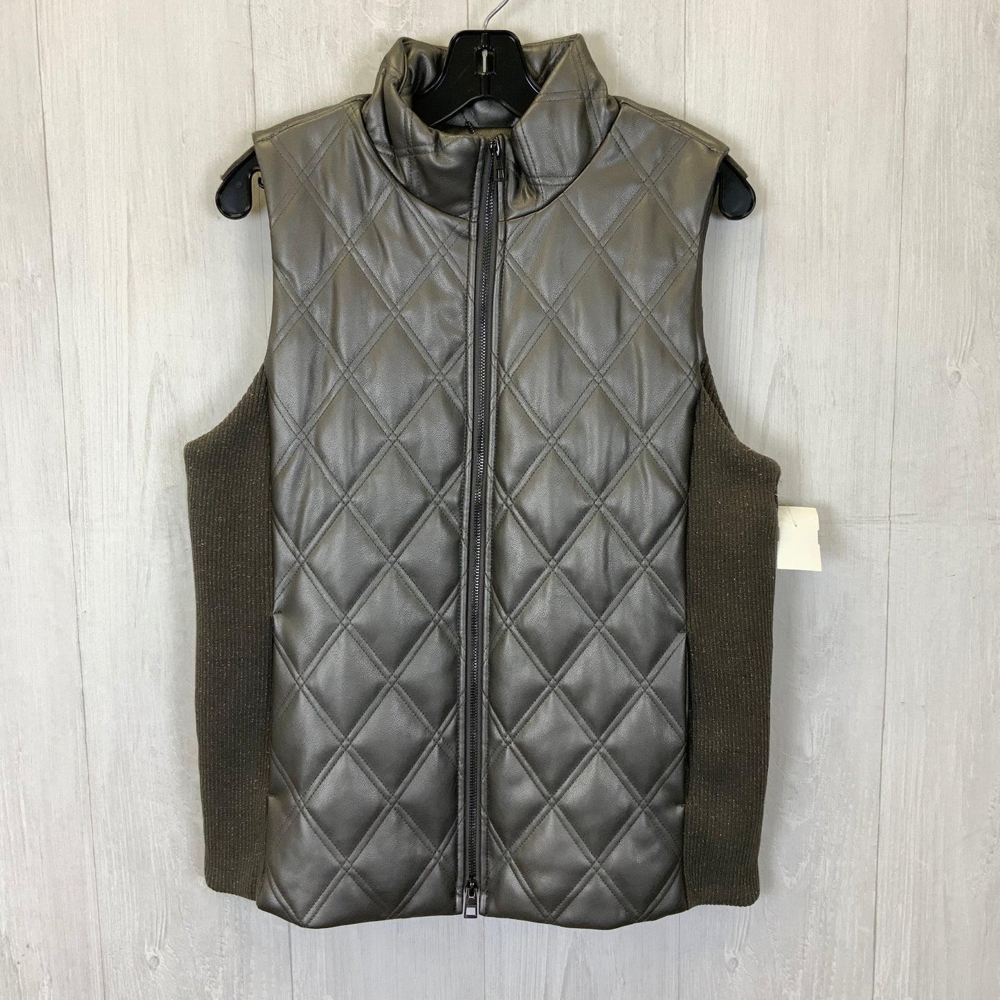 Vest Puffer & Quilted By Chicos In Grey, Size: M