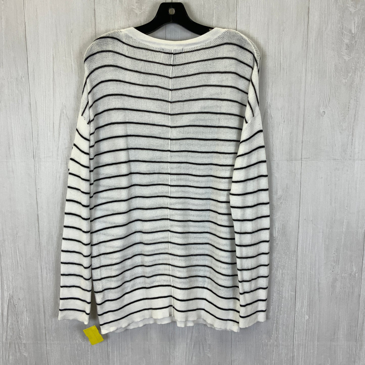 Top Long Sleeve By Gap In Black & White, Size: L