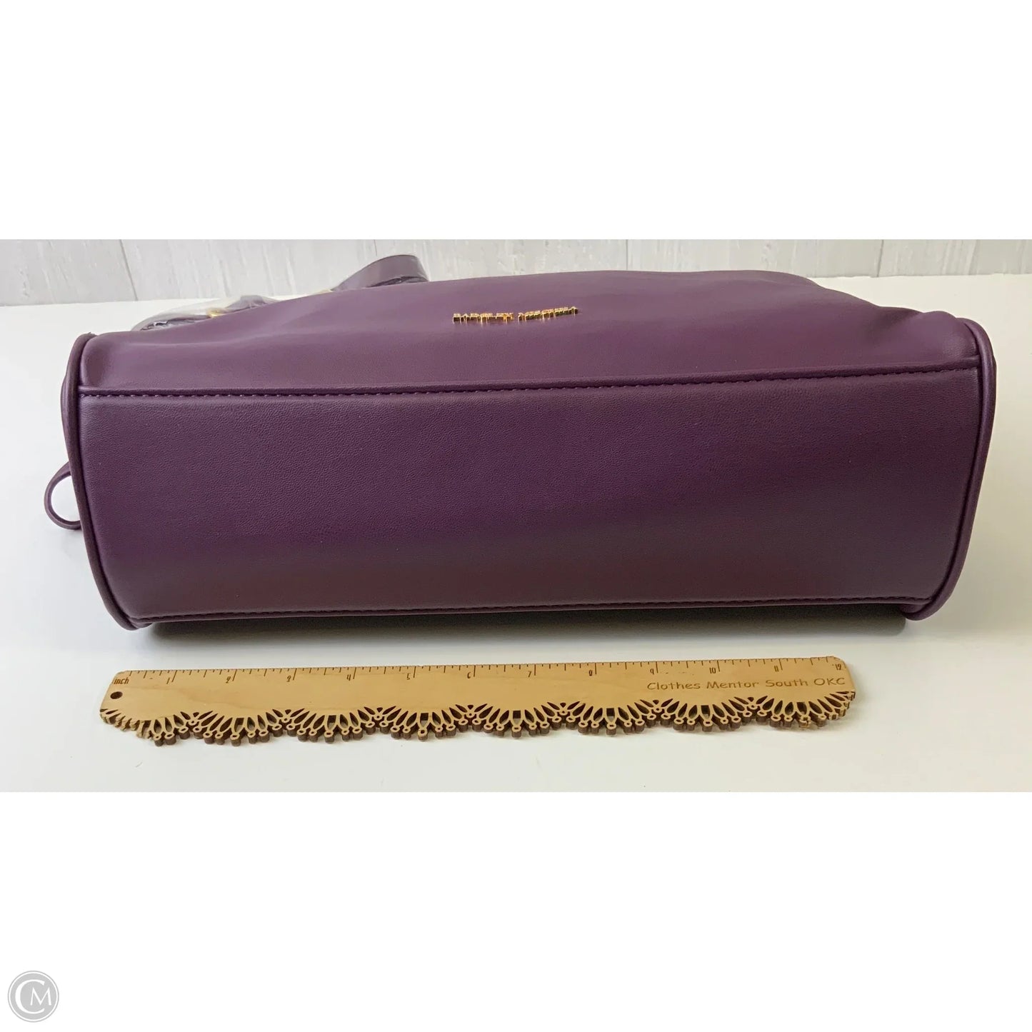 Crossbody By Badgley Mischka, Size: Large