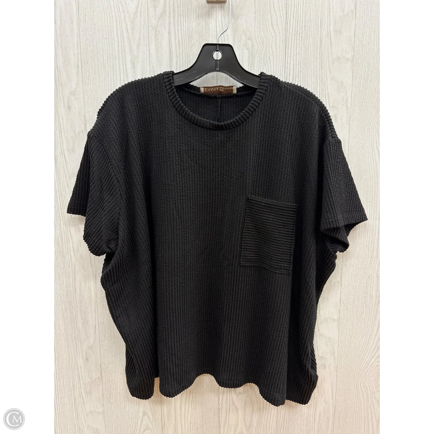 Top Short Sleeve By Zenana Outfitters In Black, Size: M