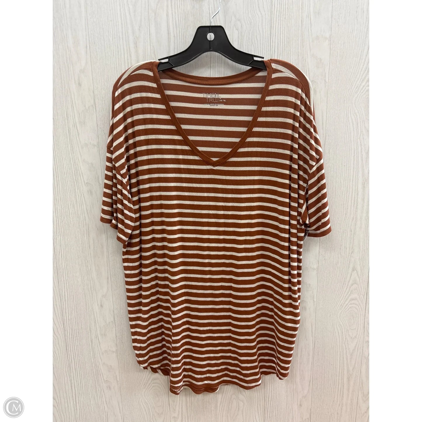 Top Short Sleeve Basic By Time And Tru In Striped Pattern, Size: L