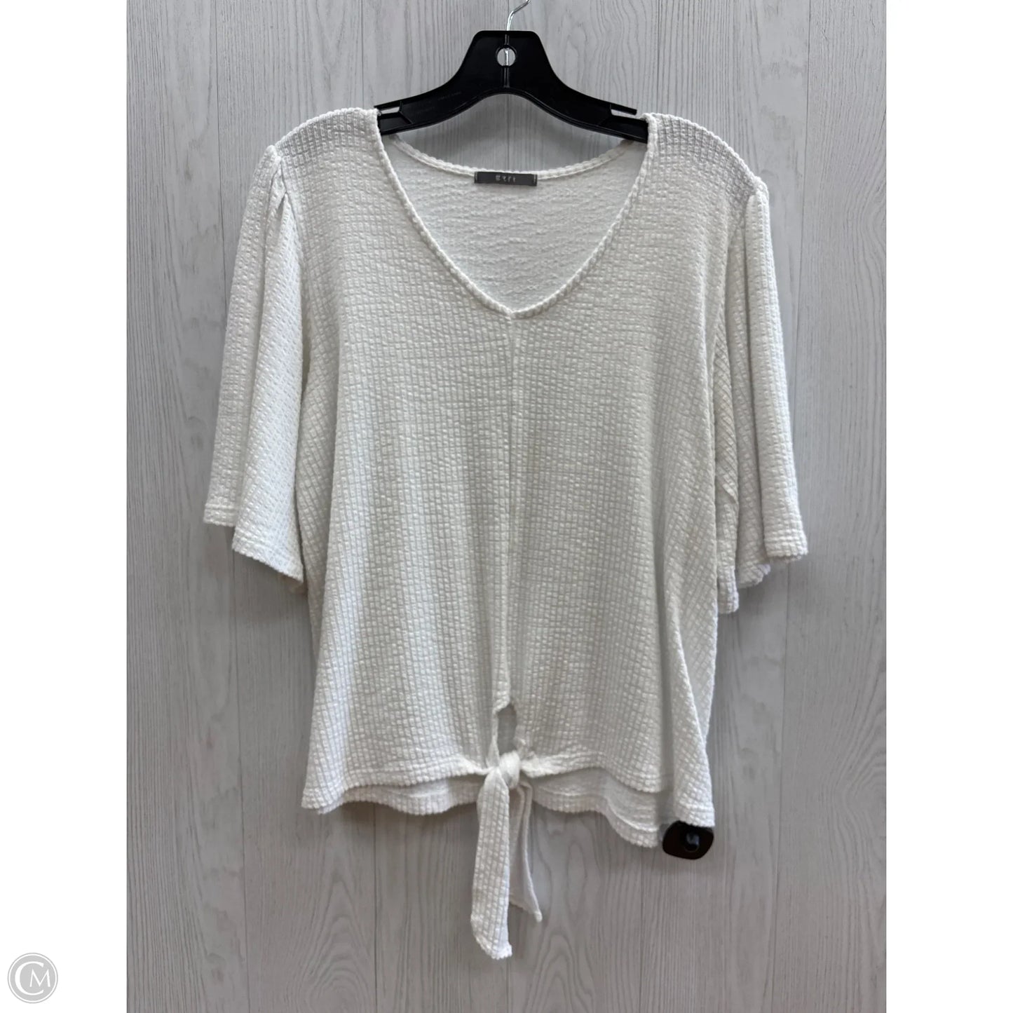Top Short Sleeve By Clothes Mentor In White, Size: S