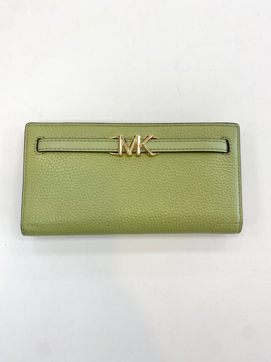 Wallet Designer By Michael Kors  Size: Large