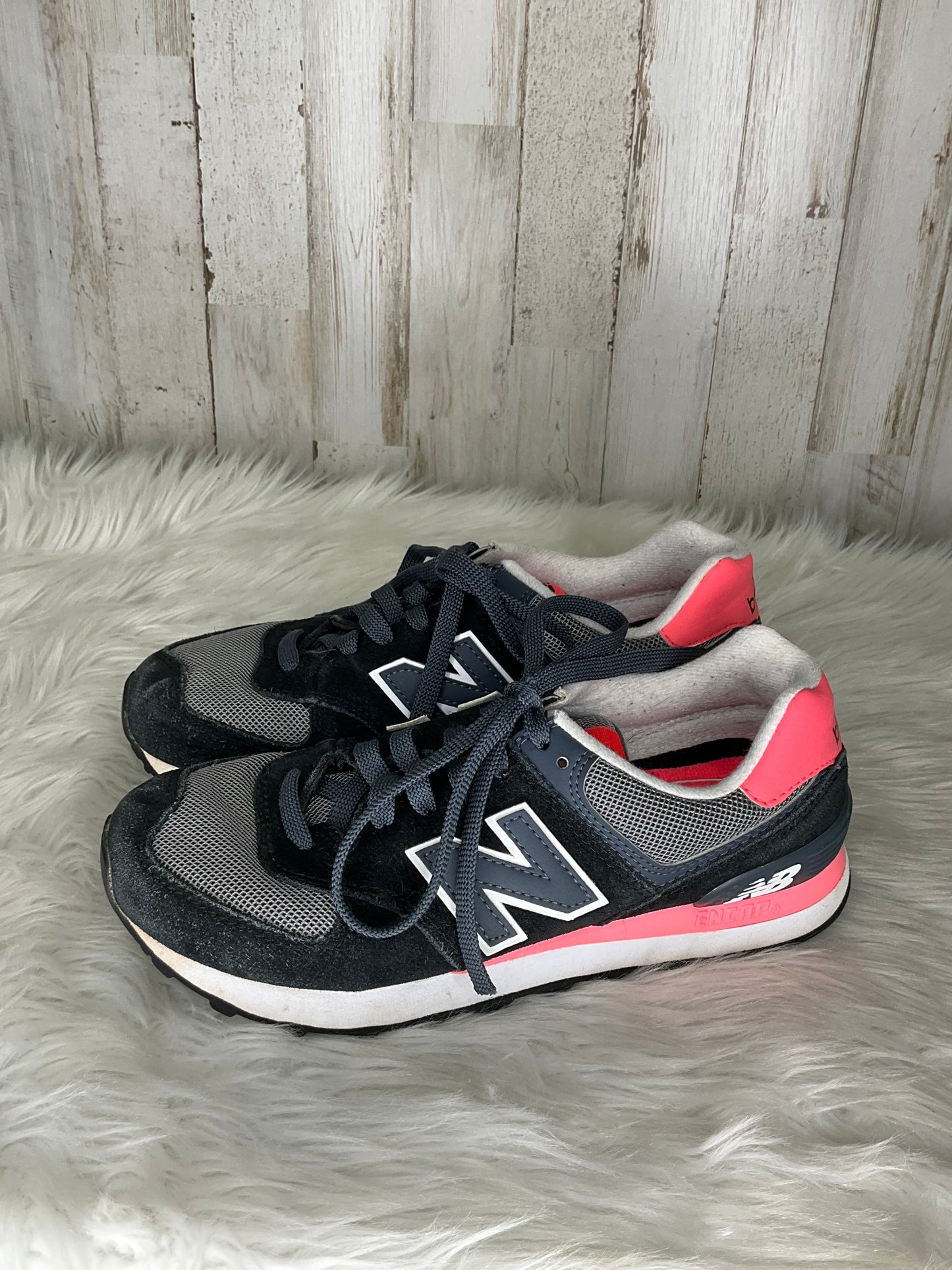 Shoes Sneakers By New Balance  Size: 6.5