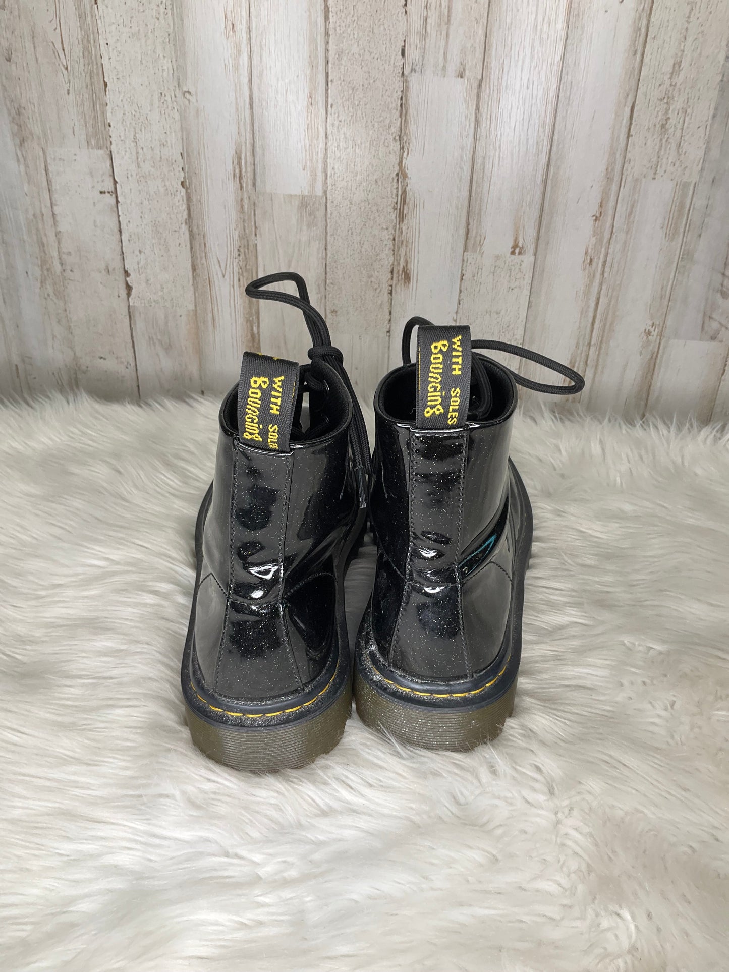 Black Boots Ankle Flats Dr Martens, Size 8