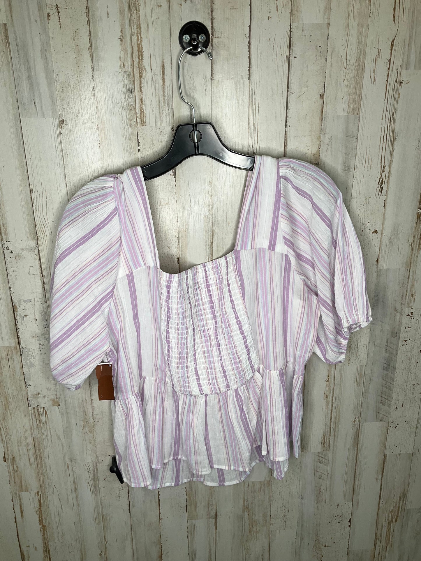 Top Short Sleeve By Altard State  Size: 1x