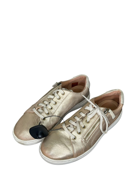 Shoes Sneakers By Clarks In Gold, Size: 11