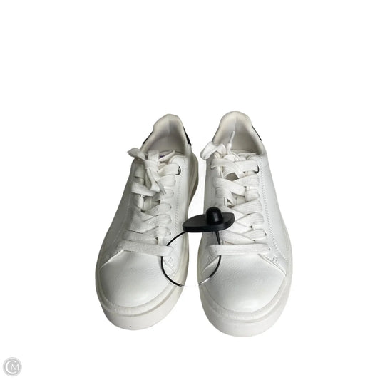 Shoes Sneakers By Steve Madden In White, Size: 8