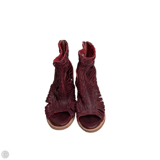 Sandals Heels Block By Freebird In Red, Size: 7
