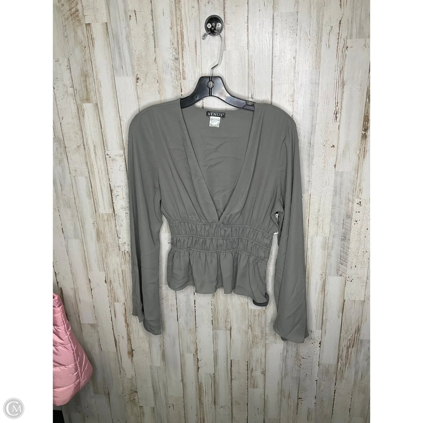 Top Long Sleeve By Venus In Grey, Size: M