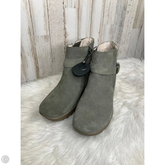 Boots Ankle Heels By Skechers In Grey, Size: 8