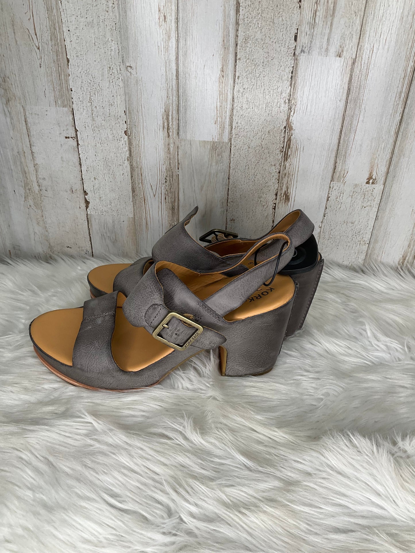 Shoes Heels Block By Kork Ease  Size: 8