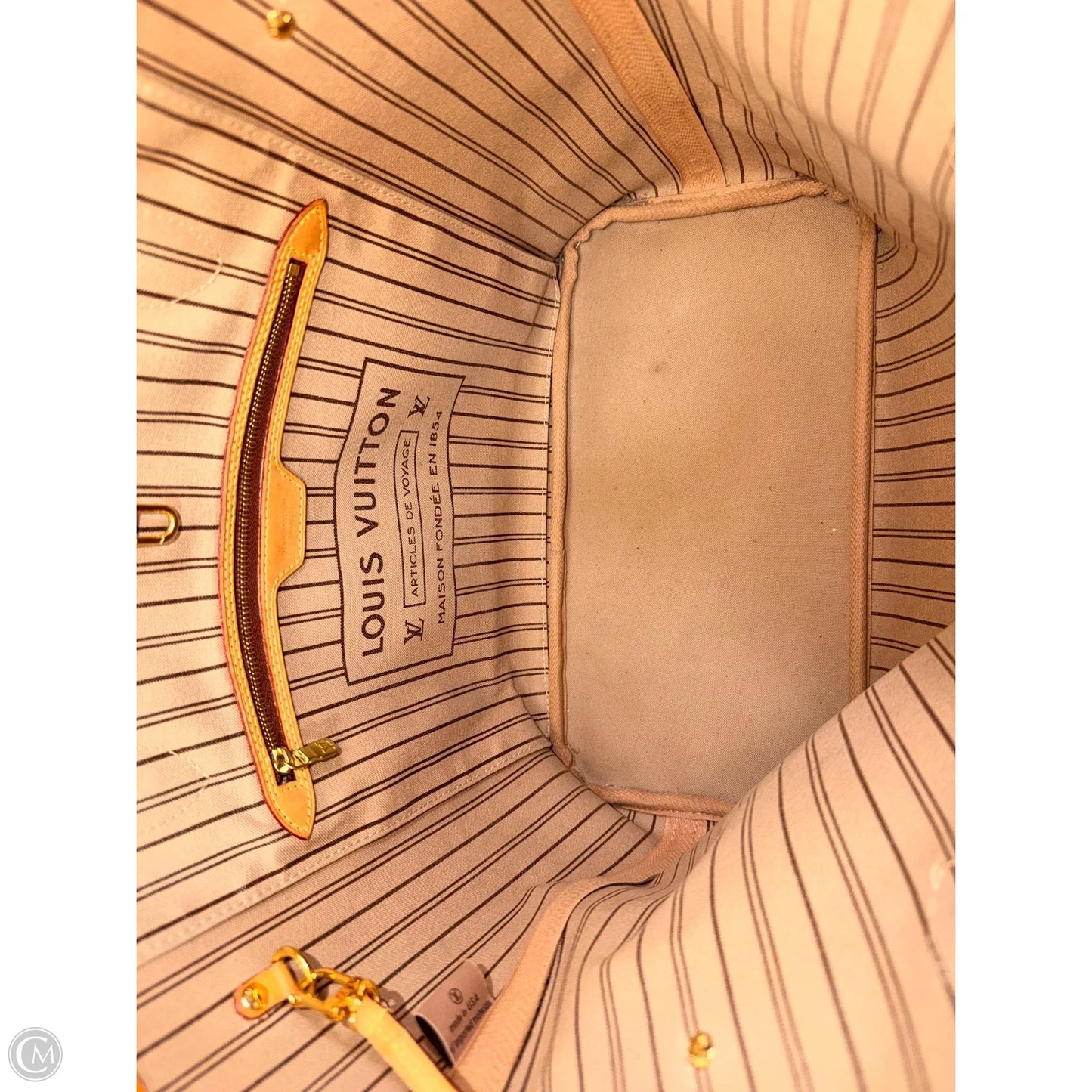 Tote Luxury Designer By Louis Vuitton, Size: Medium