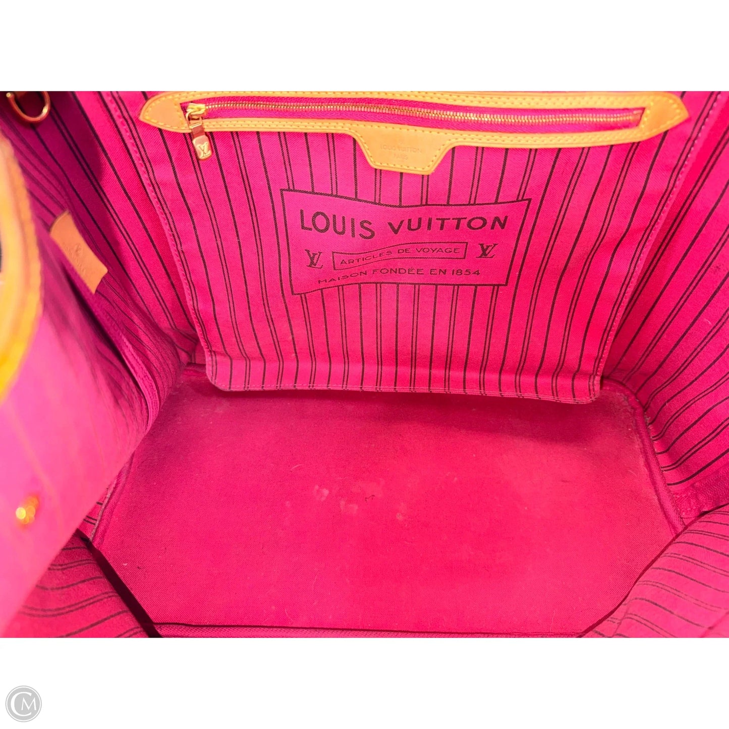 Handbag Luxury Designer By Louis Vuitton, Size: Large