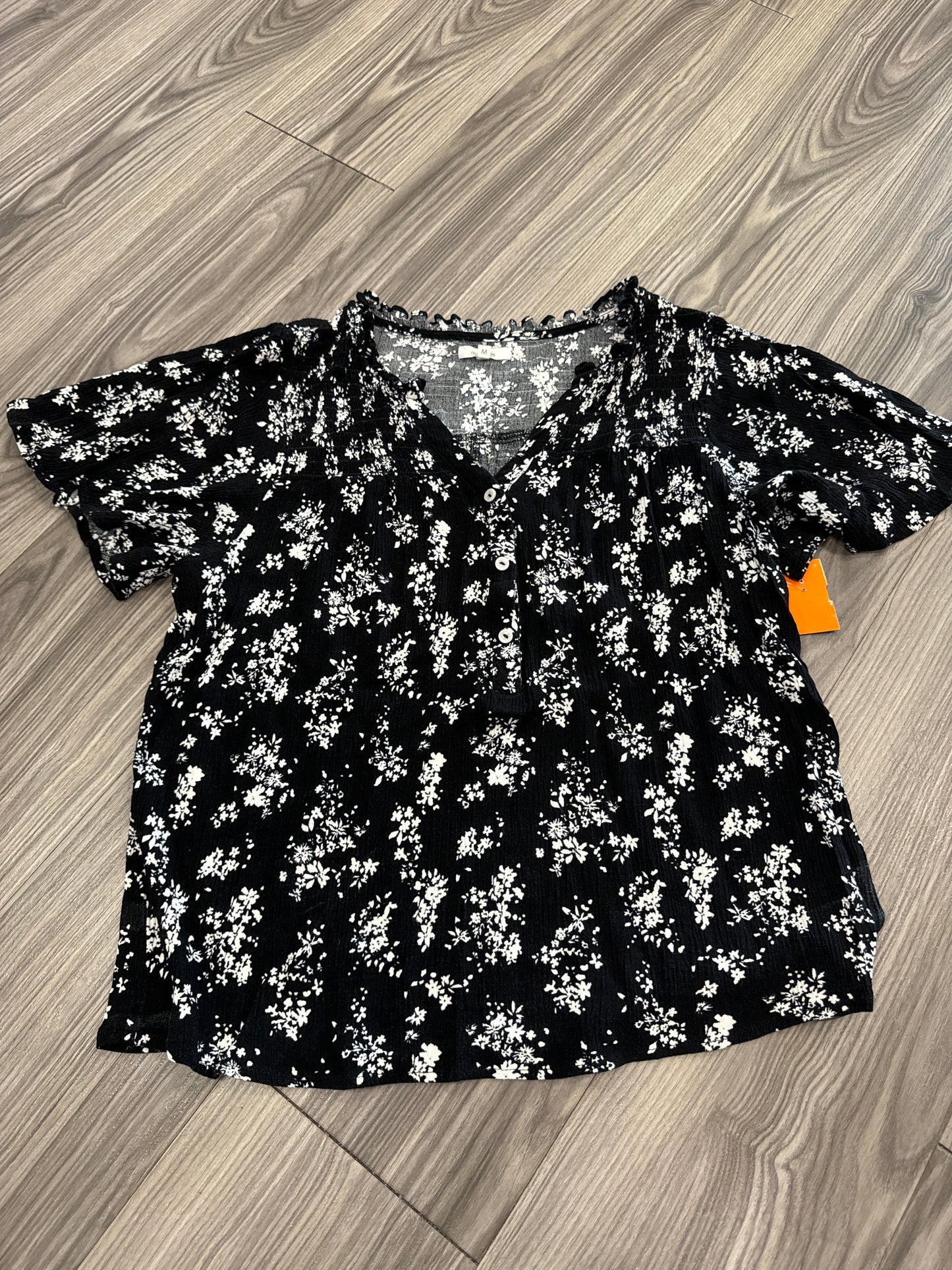 Top Short Sleeve By Maurices  Size: M