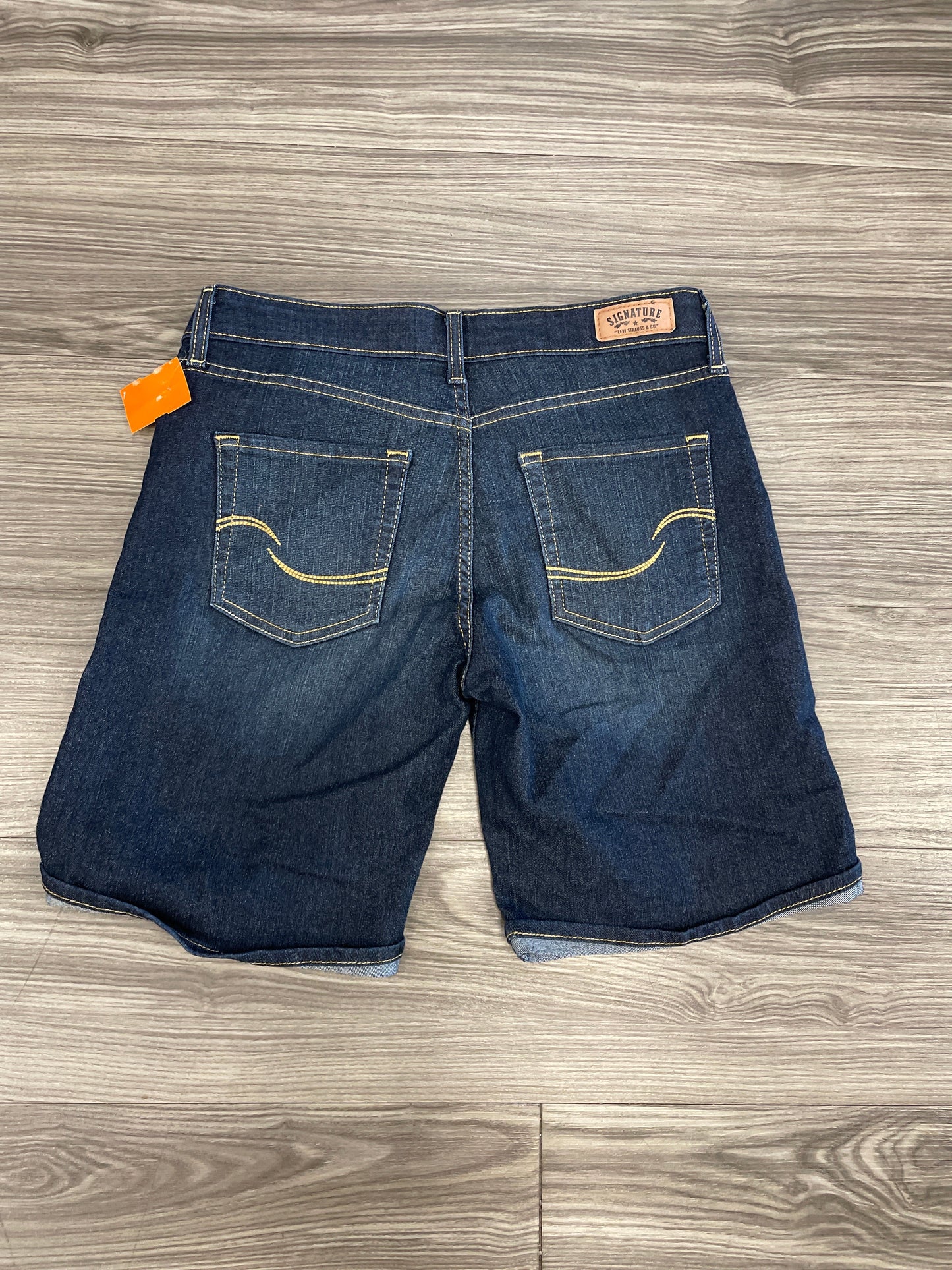 Shorts By Levis  Size: 6