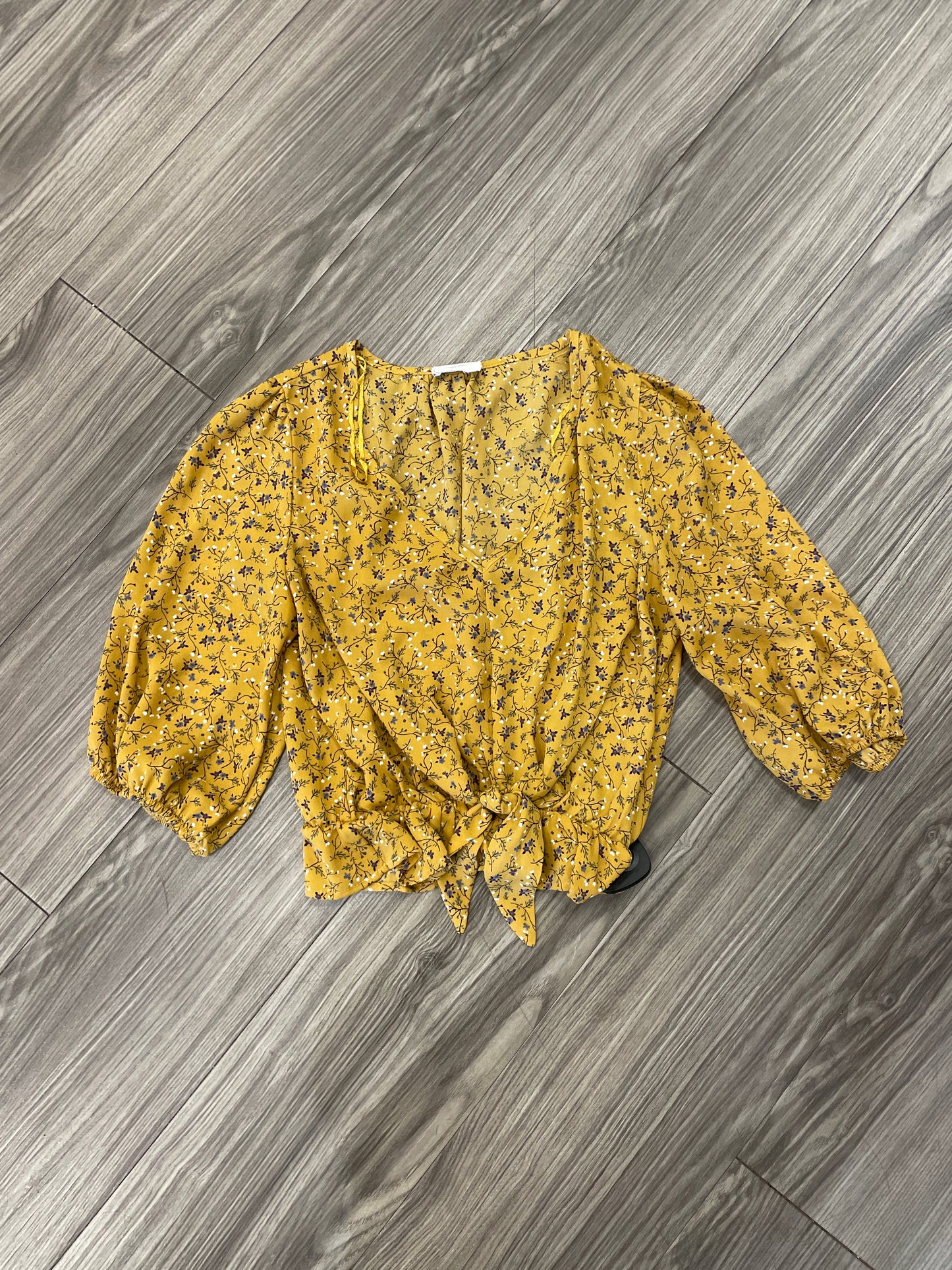 Top Short Sleeve By Sienna Sky In Yellow, Size: S