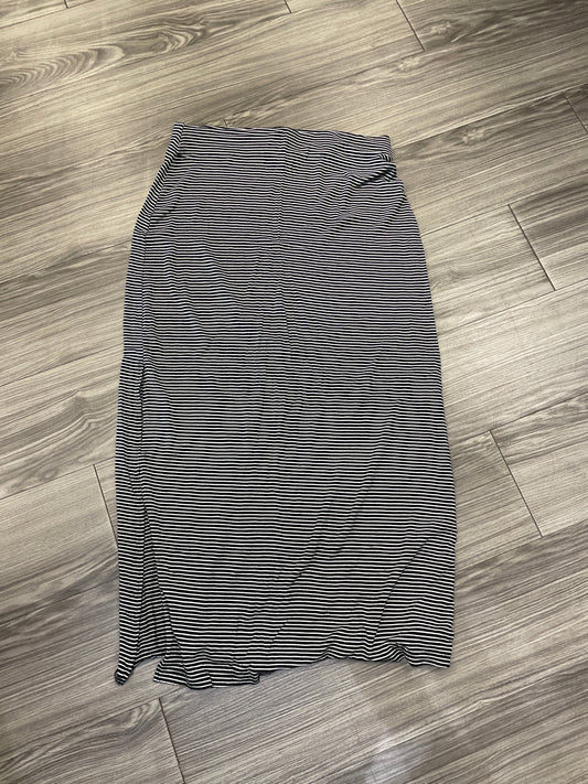 Skirt Maxi By Old Navy In Striped Pattern, Size: L