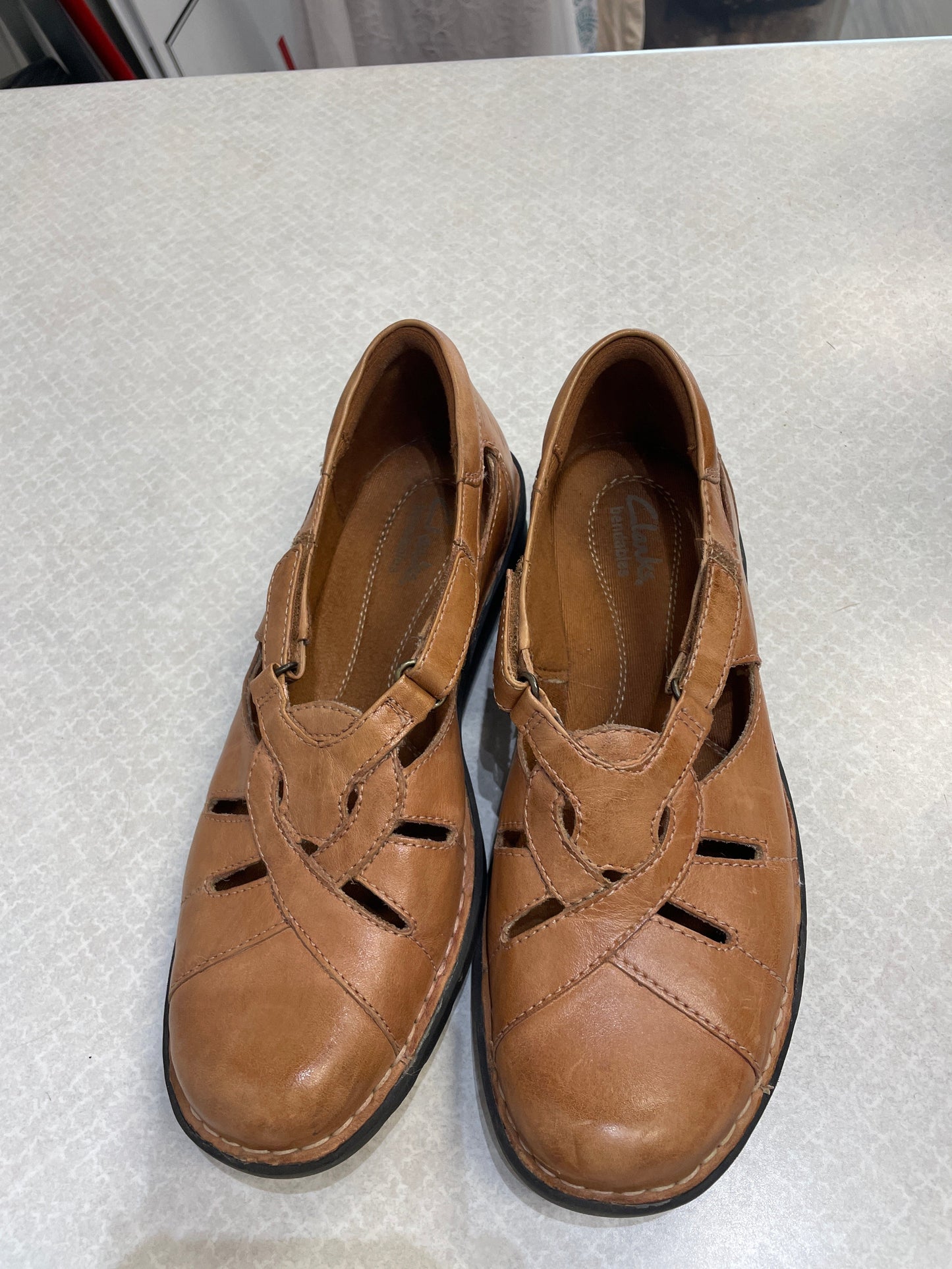 Shoes Flats By Clarks  Size: 6.5