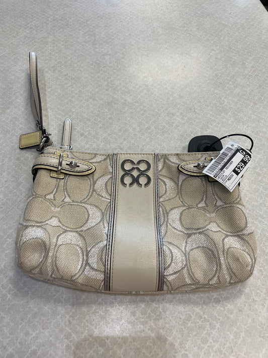 Wristlet Designer Coach, Size Medium