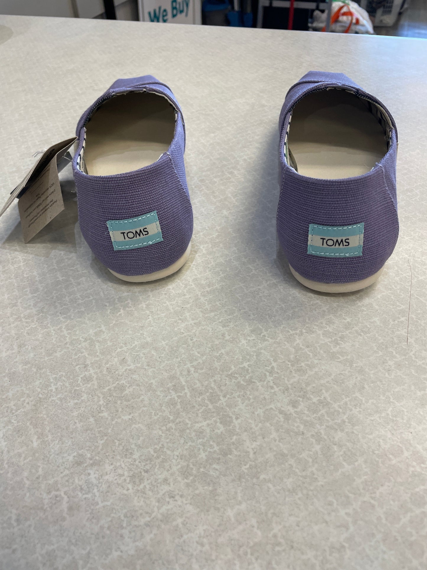 Shoes Flats By Toms In Purple & White, Size: 10