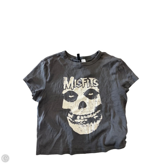 Top Short Sleeve By Divided In Grey, Size: L